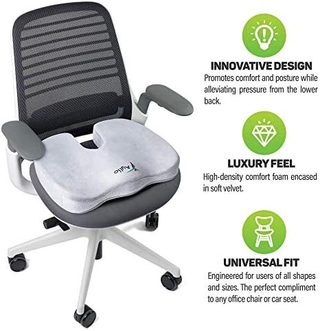 Gray coccyx cushion with U-shaped cutout — photo 3
